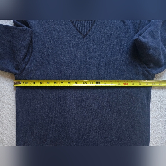 Eddie Bauer Vintage Men's Navy Crewneck Sweater 100% Cotton Sz S - Picture 3 of 4